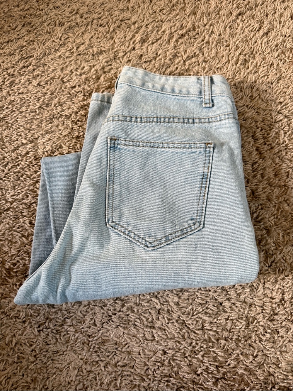 SHEIN Light Blue High-Rise Jeans